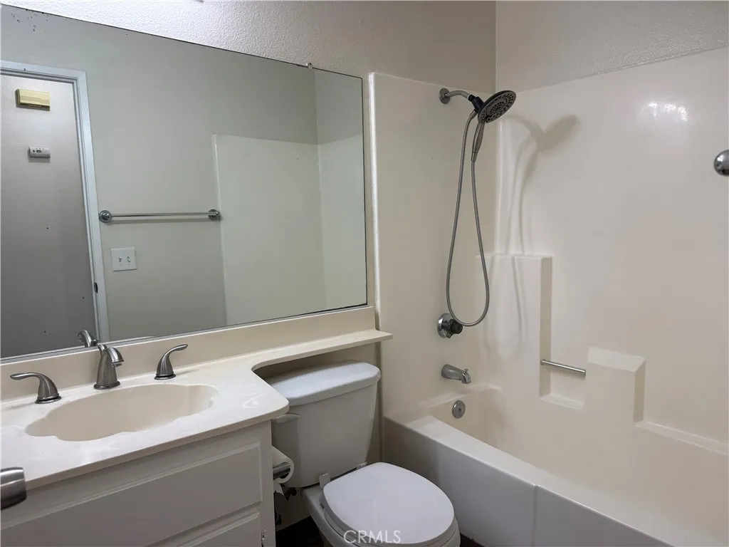 1732 Vasili, Beaumont, California 92223 home-pic-6